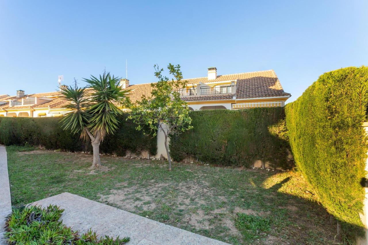 Pool-Side Townhouse In Cabo Roig Villa Orihuela Dış mekan fotoğraf