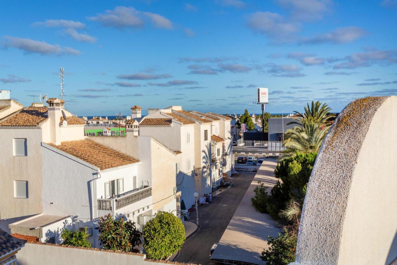 Pool-Side Townhouse In Cabo Roig Villa Orihuela Dış mekan fotoğraf