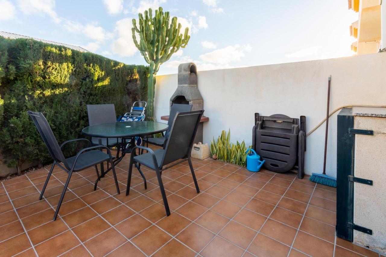 Pool-Side Townhouse In Cabo Roig Villa Orihuela Dış mekan fotoğraf